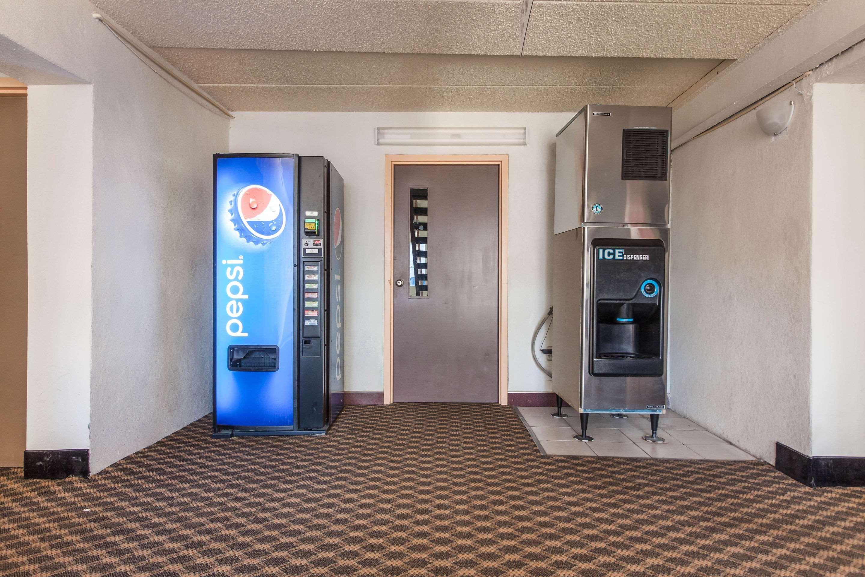 Econo Lodge Lexington Extérieur photo