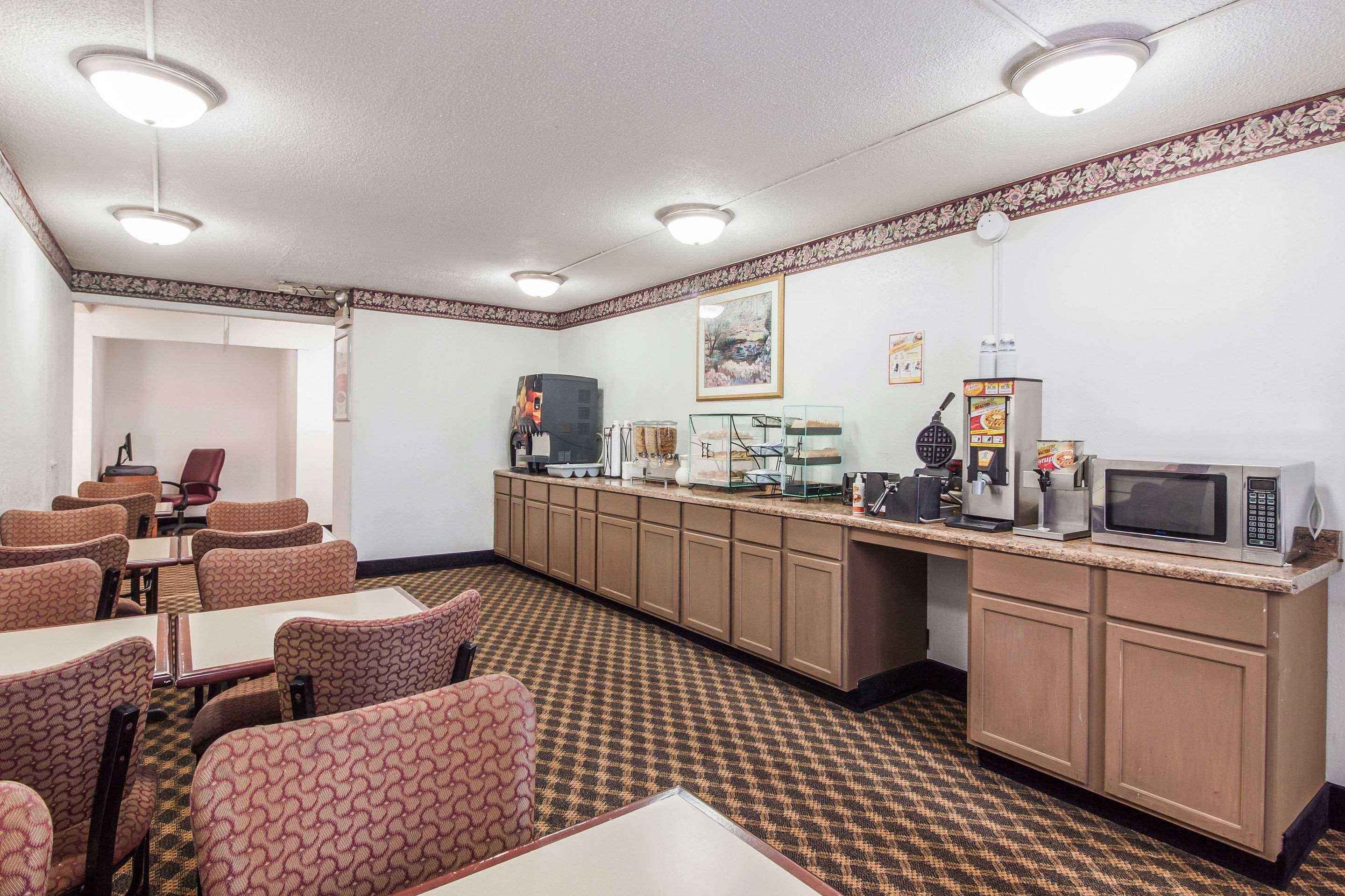 Econo Lodge Lexington Extérieur photo
